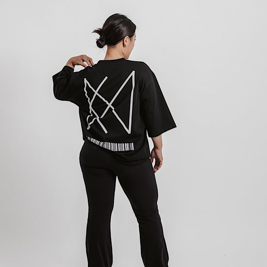BLACK TSHIRT